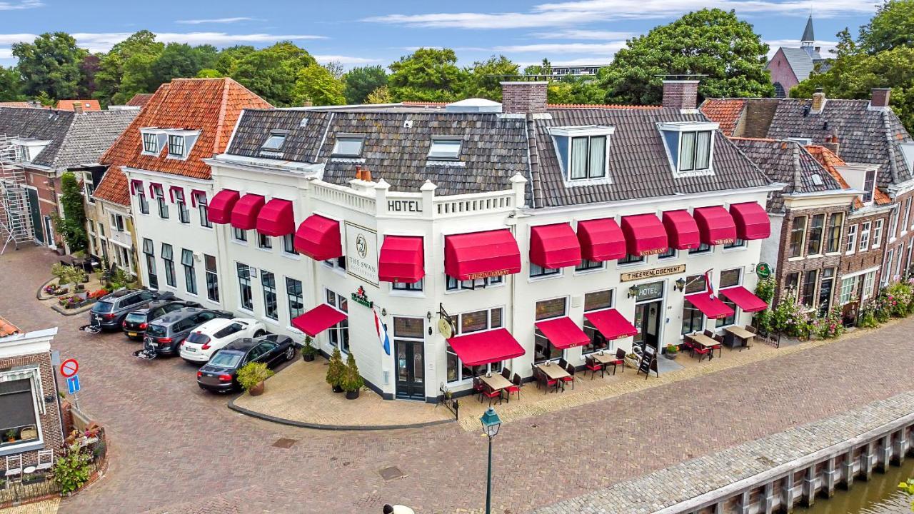 Hotel Restaurant 'T Heerenlogement Harlingen Exterior photo