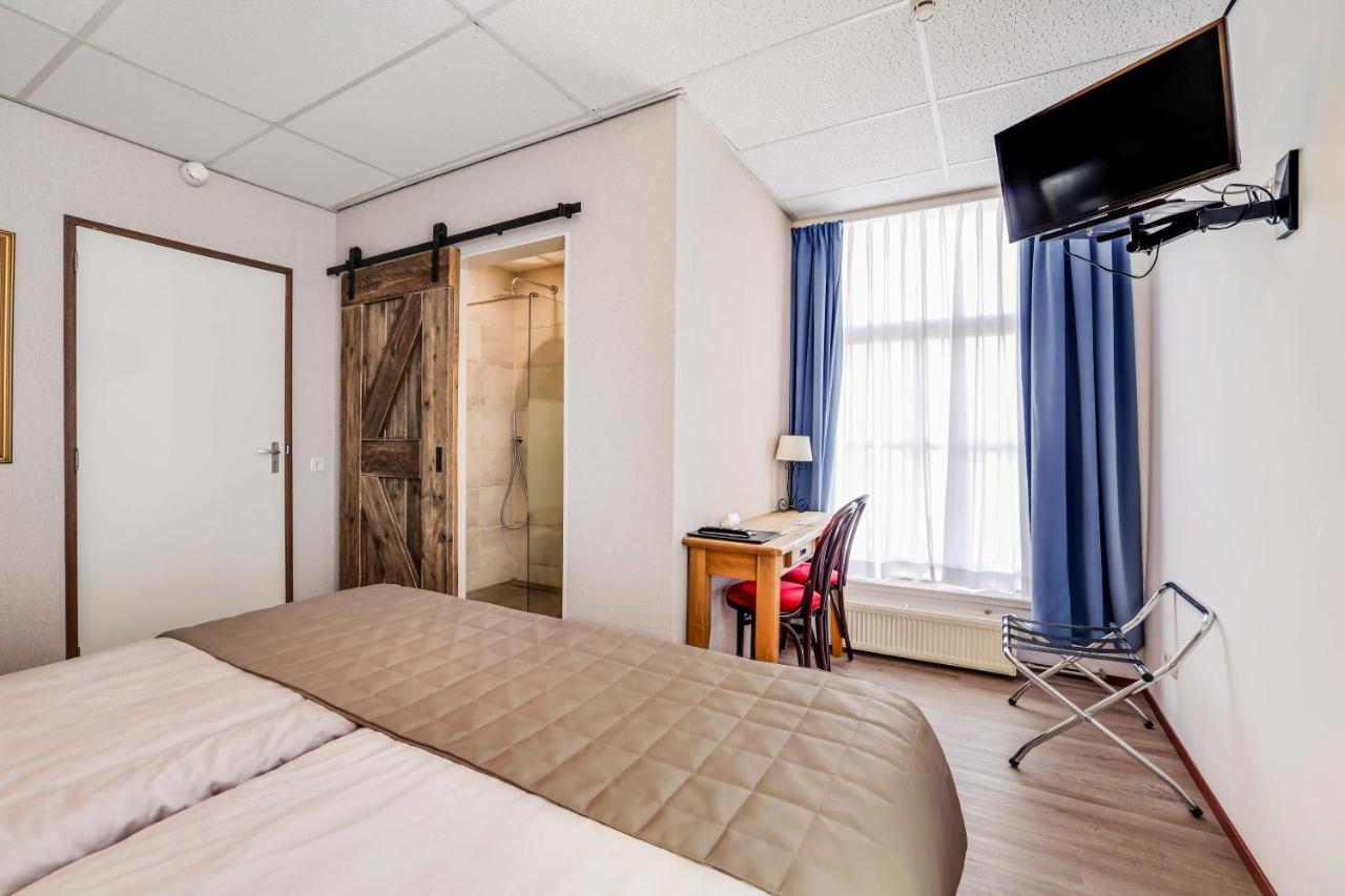 Hotel Restaurant 'T Heerenlogement Harlingen Exterior photo